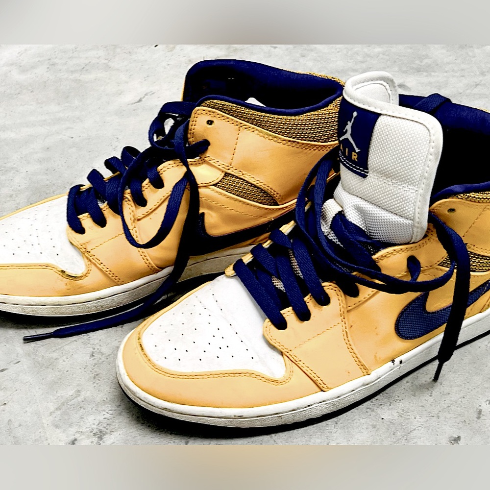 Air Jordan 1 Mid 'Lakers'
